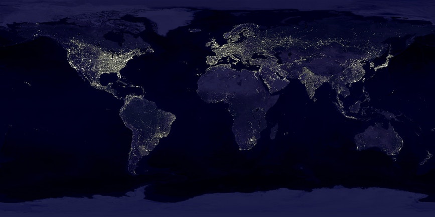 The Global Network of Facebook Ads